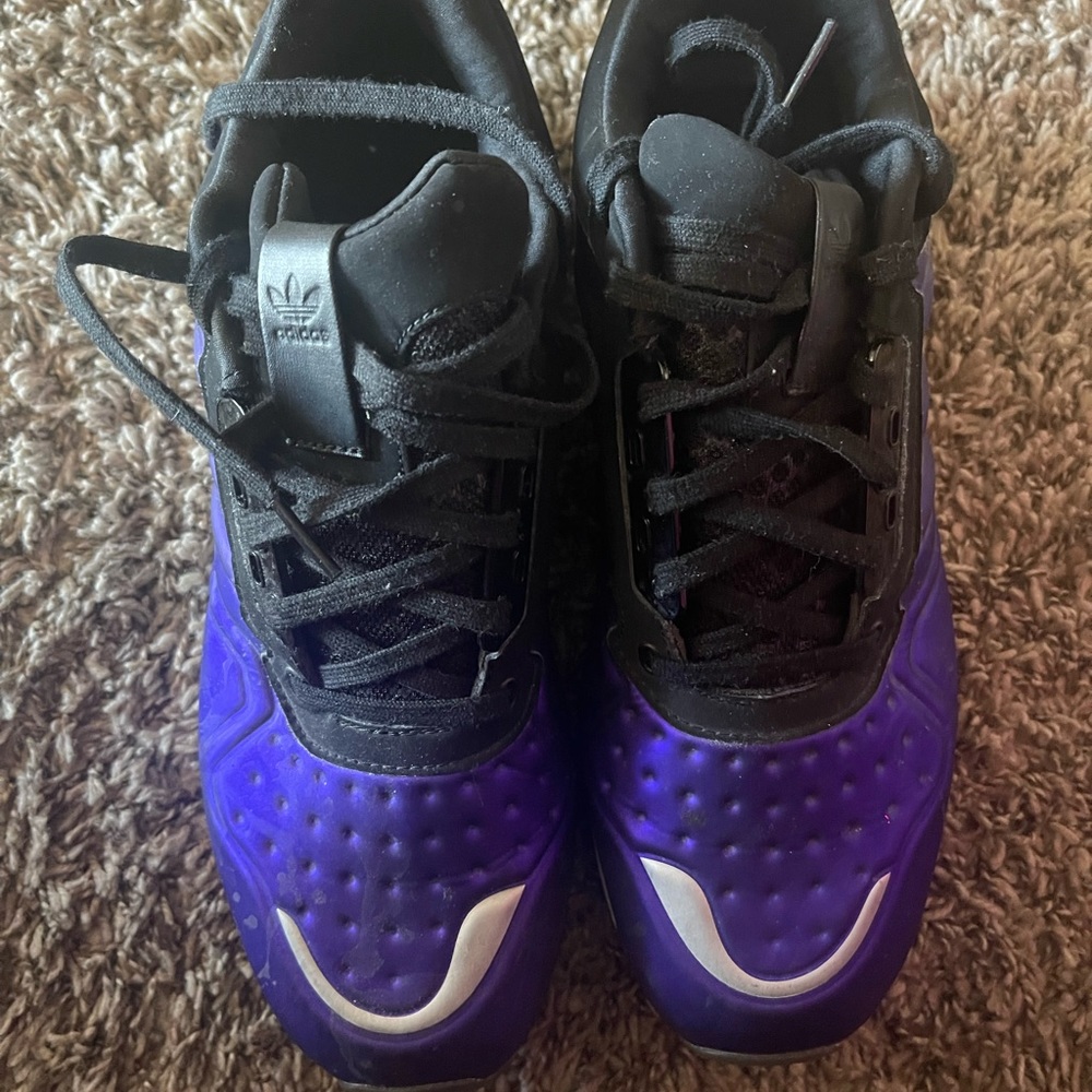 Mens Adidas Running Shoe Size 9.5